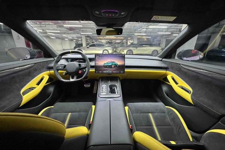 Used  SU7 Ultra 2025 Ultra Model
