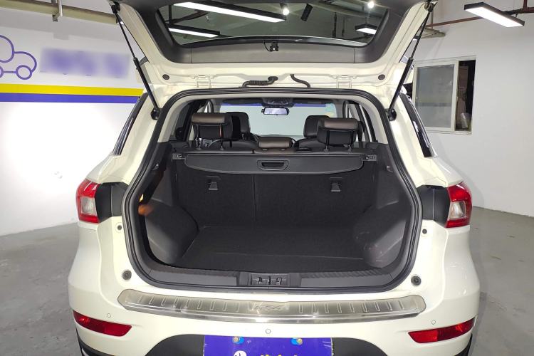 Used GAC Trumpchi GS4 2017 235T G-DCT Two-Wheel Drive Luxury Edition
