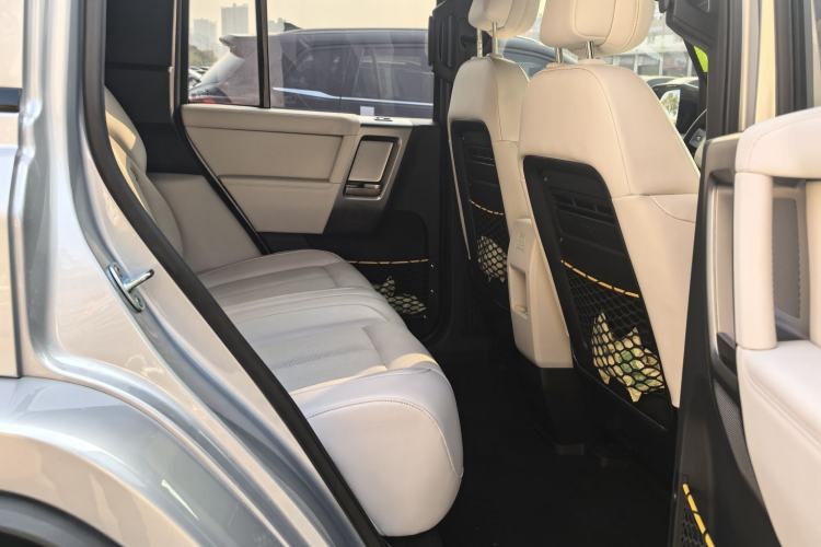 Used  V23 2025 401 Two-Wheel Drive Advanced Edition
