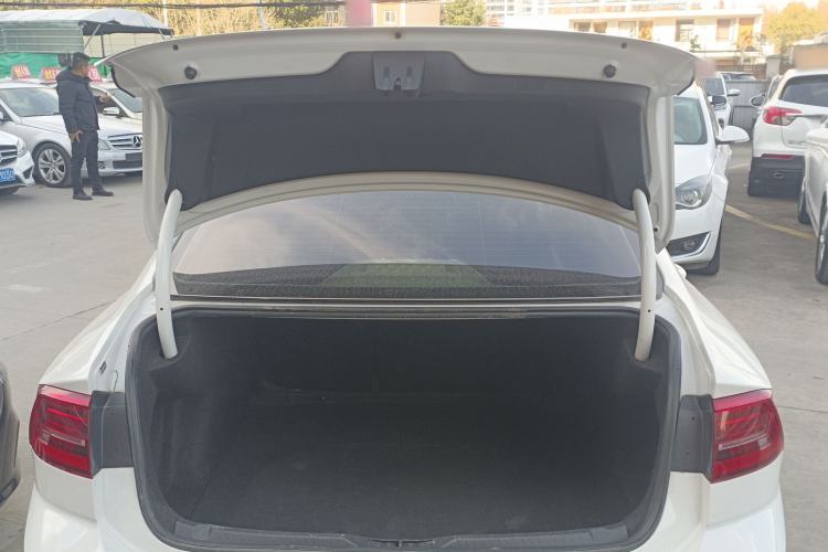 Used Volkswagen Lamando 2019 230TSI DSG Fashion Edition China V Standard
