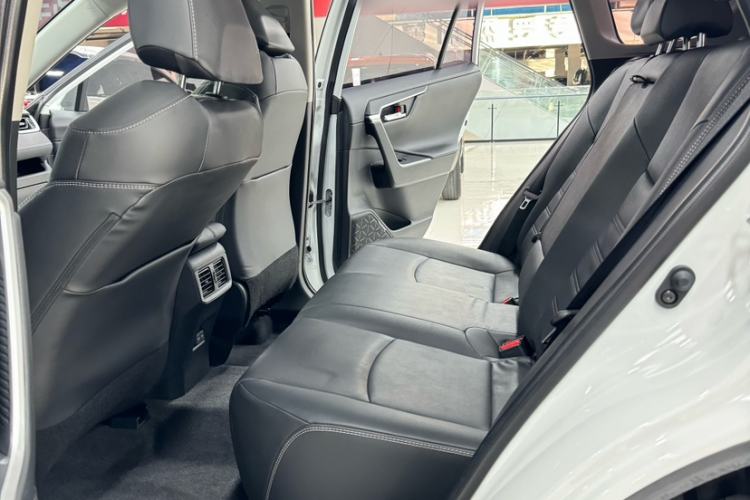 Used Toyota RAV4 2022 2.0L CVT Two-Wheel Drive Fashion Plus Edition