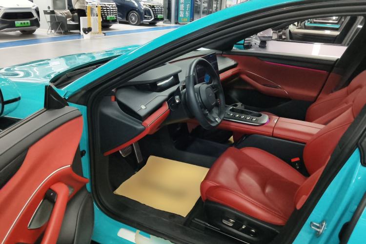 Used  SU7 2024 Four-Wheel Drive Ultra-Long Range Advanced Intelligent Driving Max Edition
