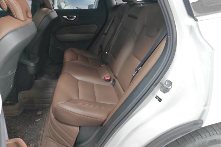 Used Volvo XC60 2021 T5 4x4 Smart Luxury Edition