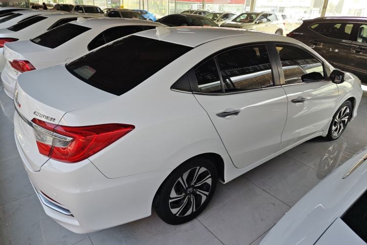 Used Honda Crider 2016 1.8L CVT Luxury Edition
