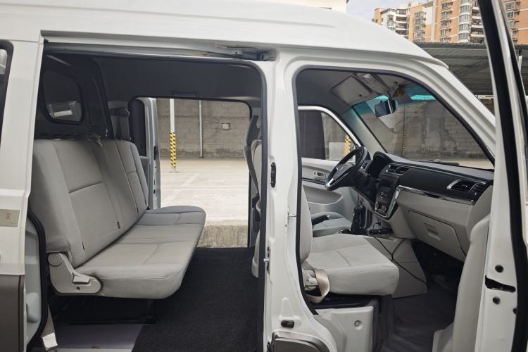 Used Jinbei New Hiace X30L 2021 1.5L Wealth Van Non-Air-Conditioned Version China VI Standard SWC15M