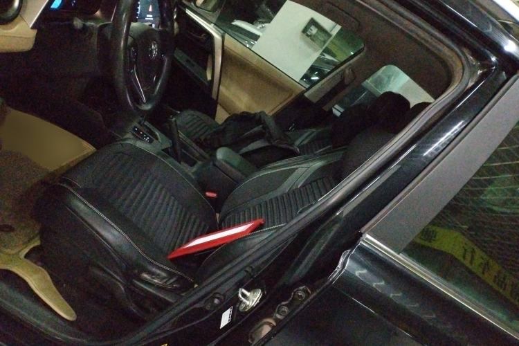 Used Toyota RAV4 2013 2.0L CVT Two-Wheel Drive Urban Edition
