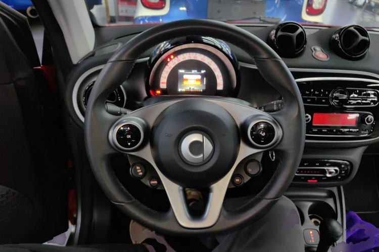 Used  fortwo 2015 1.0L 52 kW Hardtop Passion Edition
