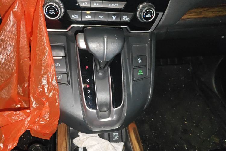 Used Honda CR-V 2017 240TURBO CVT Front-Wheel Drive Fashion Edition
