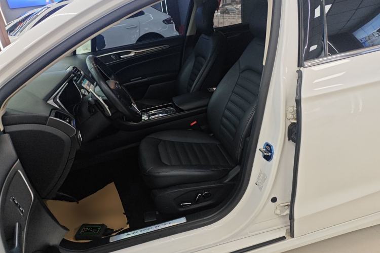 Used Ford Mondeo 2017 EcoBoost 200 Luxury Model
