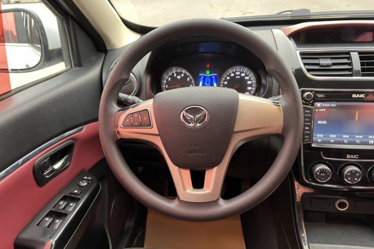 Used HYOSOW H2 2015 1.5L AMT Luxury Version BJ415C
