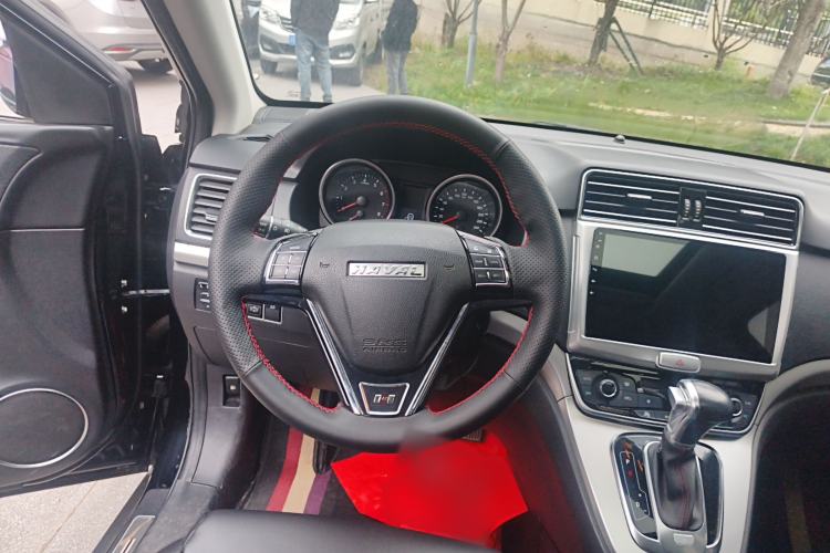 Used Haval H6 2015 Sport Edition 1.5T Automatic Two-Wheel Drive Luxury Model