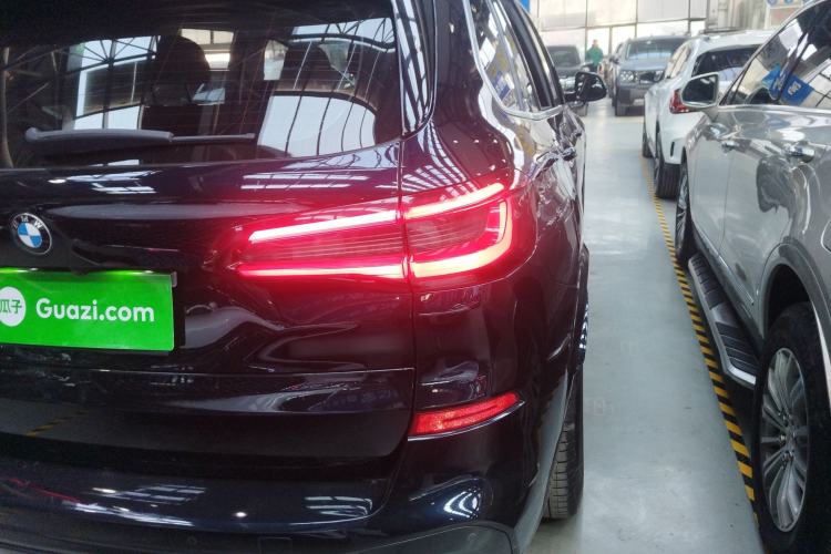 Used BMW X5 2022 Restyled xDrive 30Li Luxury Version M Sport Package
