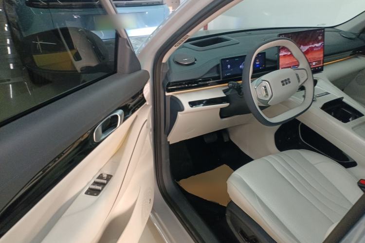 Used  E5 2024 530 km Exploration+ Version