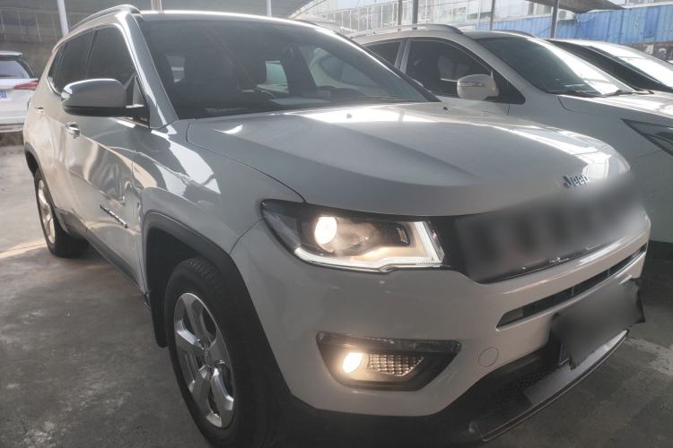 Used  Compass 2017 200T Automatic Enjoyment Version
