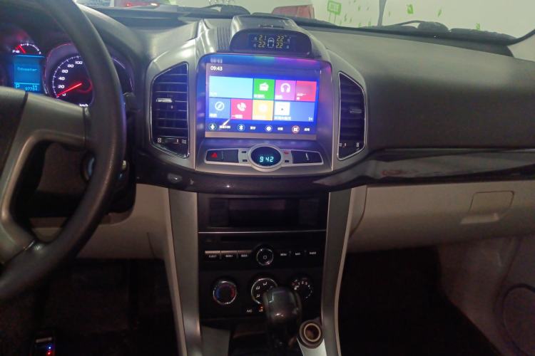 Used Chevrolet Captiva 2015 2.4L Two-Wheel Drive Urban Version 5 Seats
