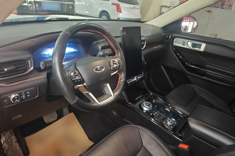 Used Ford Explorer 2020 EcoBoost 285 4x4 Titanium Edition 7-Seater
