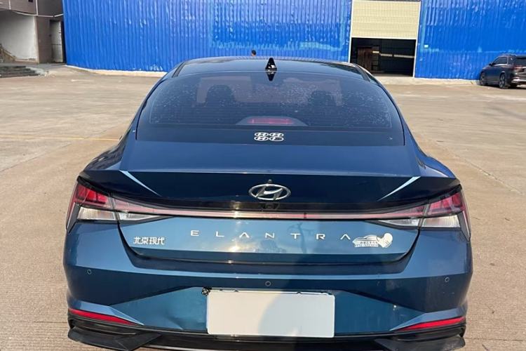 Used Hyundai Elantra 2021 1.5L CVT LUX Prestige Edition
