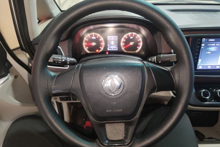 Used FORTHING Lingzhi 2017 M5L 1.6L 7-Seater Comfort Model
