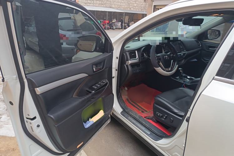 Used Toyota Highlander 2018 2.0T Four-Wheel Drive Prestige Version 7 Seats China VI Standard