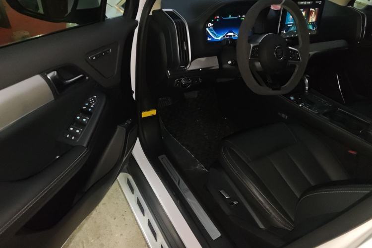 Used BYD Tang 2019 2.0T Automatic SmartConnect Luxury Version 5 Seats China VI Standard