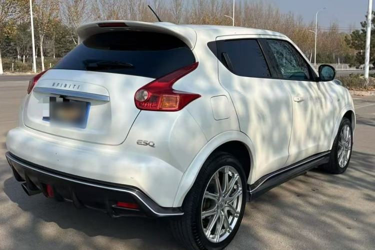 Used Infiniti ESQ 2014 1.6L Spontaneous Edition