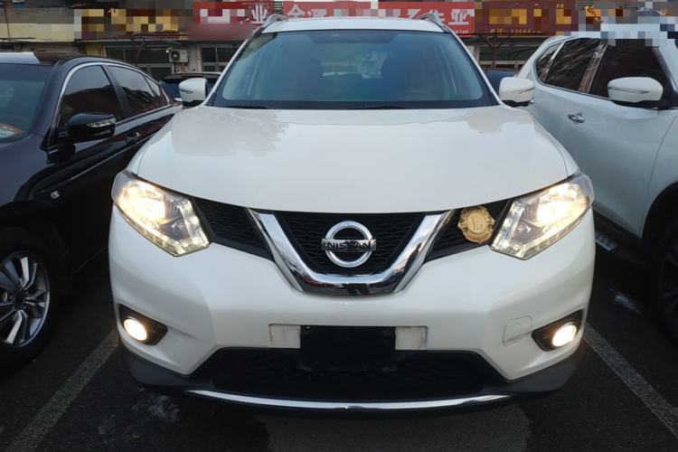 Used Nissan X-Trail 2014 2.5L CVT Luxury Edition 4WD
