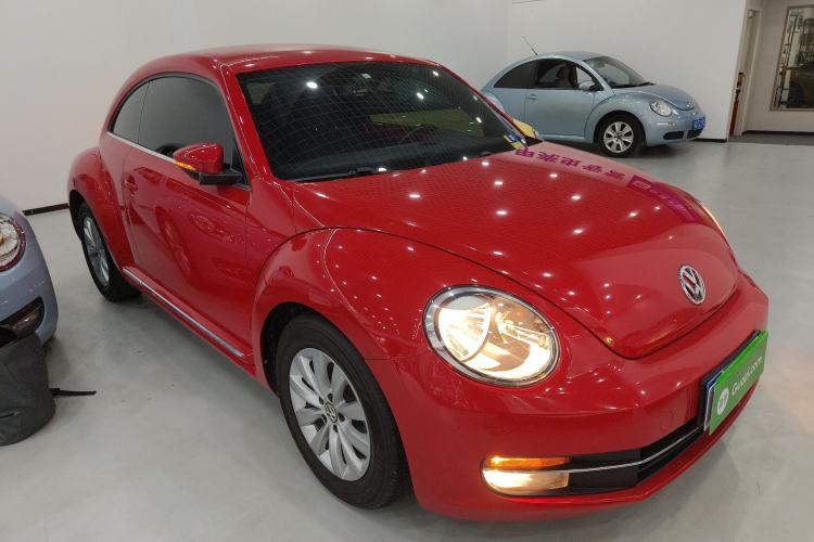 Used Volkswagen Beetle 2015 180TSI model
