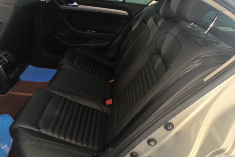 Used Volkswagen Magotan 2019 330TSI DSG Leading Model China VI Standard