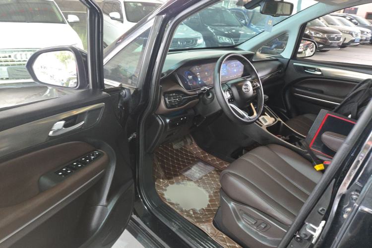 Used GAC Trumpchi M6 2019 270T Automatic Prestige Edition (7-seater) China V Standard
