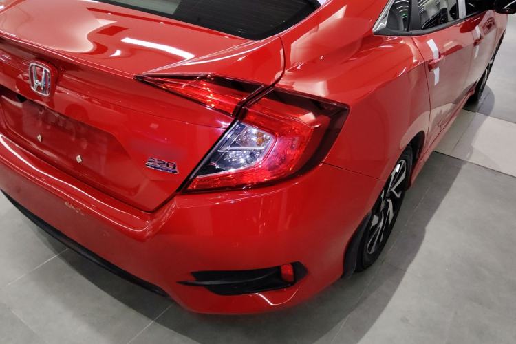 Used Honda Civic 2016 220TURBO CVT Luxury Edition
