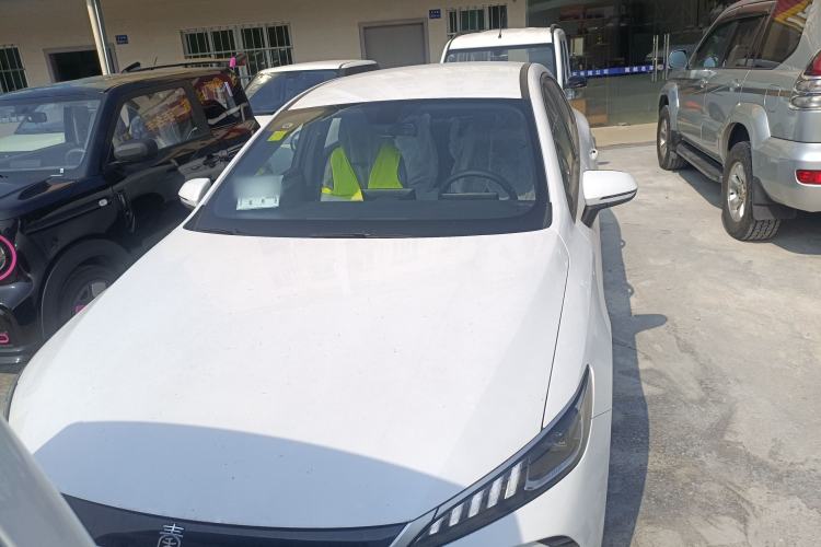 Used BYD Qin PLUS 2025 DM-i Smart Drive 55KM Leading Model
