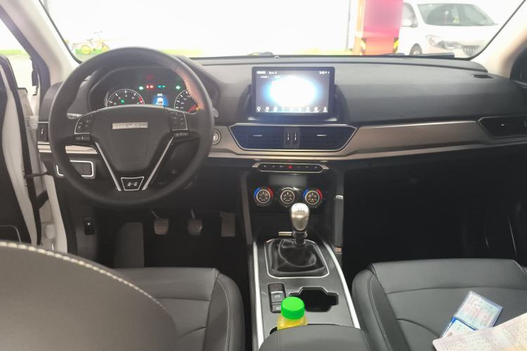 Used Haval H6 2021 Sport Edition 1.5T Manual Elite Smart Connectivity Model with Hexagonal Grille