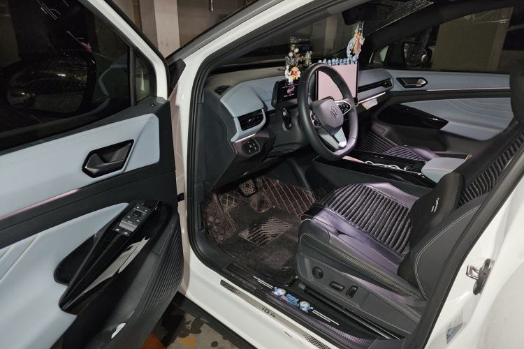 Used Volkswagen ID.4 X 2025 Smart Version Pure & Intelligent Enjoyment Edition
