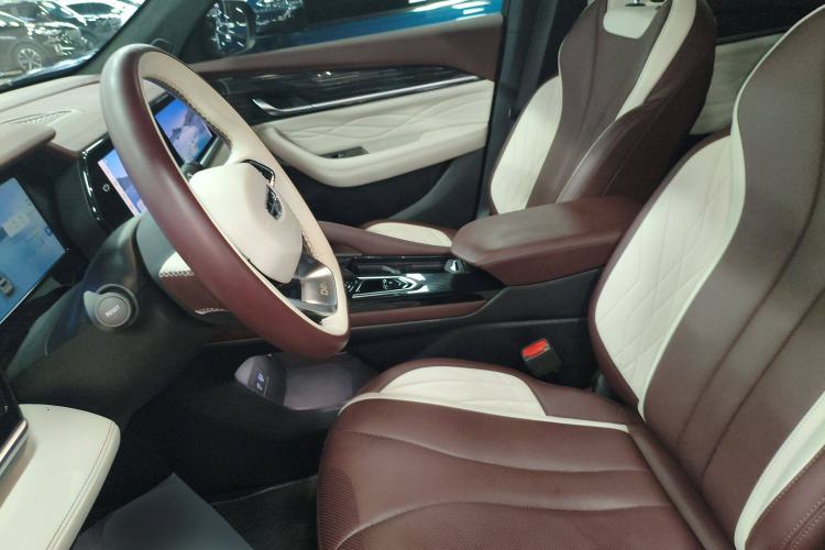 Used Geely Auto Monjaro L 2021 2.0TD DCT EVO Two-Wheel Drive Prestige Version
