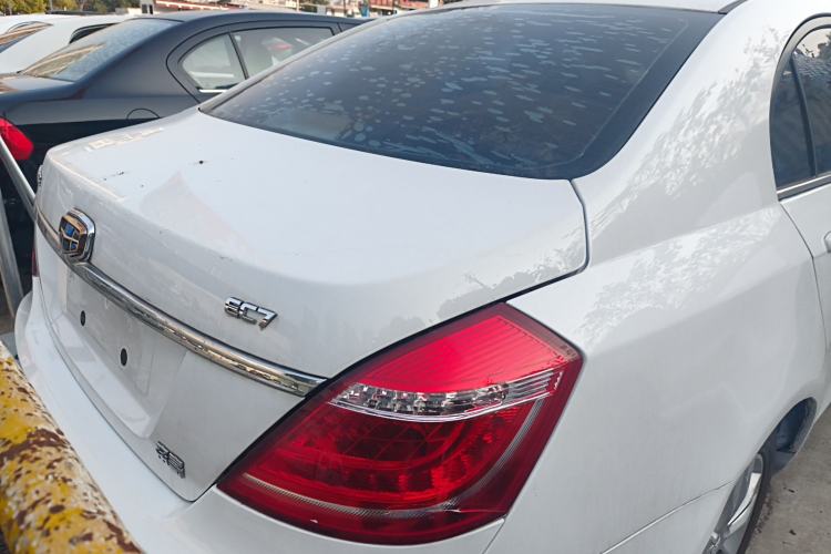 Used Geely Auto Emgrand 2015 Sedan 1.5L CVT Upward Version
