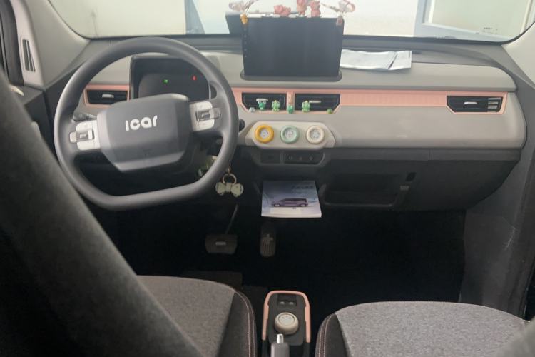 Used Chery QQ Ice Cream 2022 120km Conical Shape Lithium Iron Phosphate