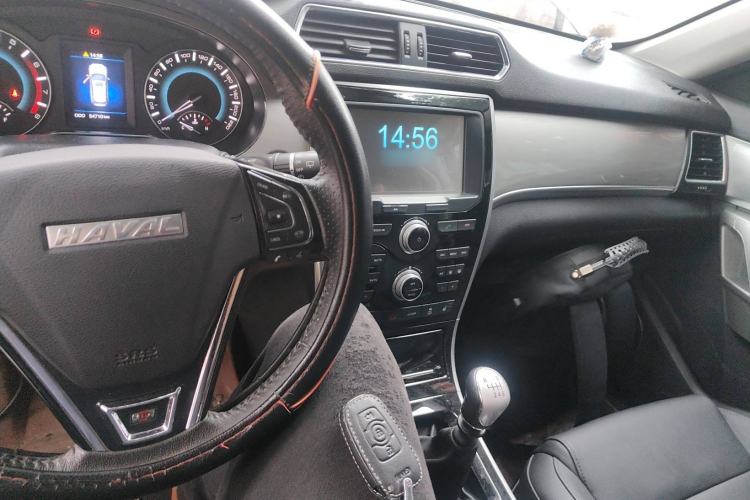 Used Haval H2 2017 Red-Label 1.5T Manual Two-Wheel Drive Luxury Model
