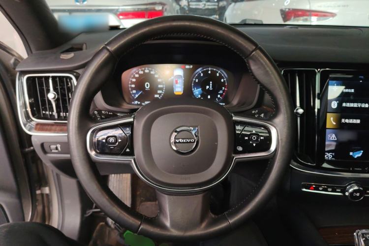 Used Volvo S60 2022 B4 Zhiyuan Luxury Edition
