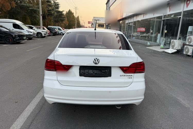 Used Volkswagen Santana 2016 1.6L Manual Fashion Edition
