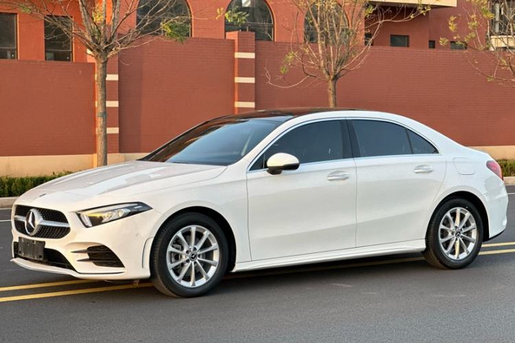 Used Mercedes-Benz A-Class 2022 Restyled A 200 L Sport Sedan Fashion Version
