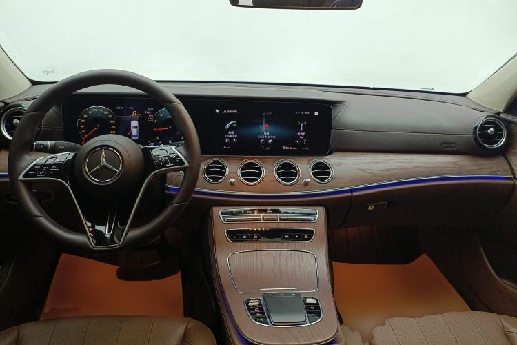 Used Mercedes-Benz E-Class 2023 Updated E 300 L Fashion Edition
