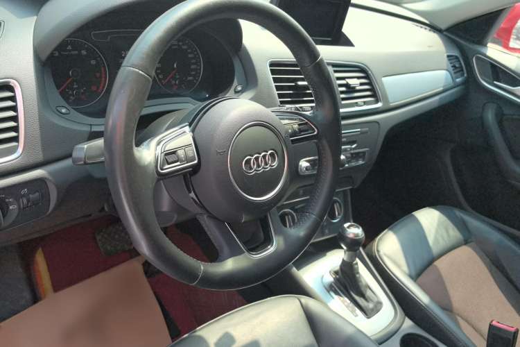 Used Audi Q3 2017 35 TFSI Fashion Model
