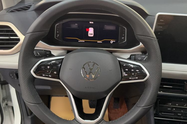 Used Volkswagen Tharu 2023 300TSI Two-Wheel-Drive Full Moon Edition
