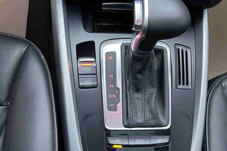 Used Audi Q5 2015 40 TFSI Technology Edition
