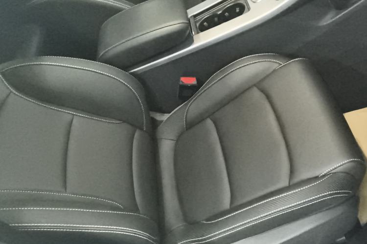 Used Geely Auto Emgrand X7 Sport 2021 Million Edition 1.8TD Manual Two-Wheel Drive Comfort Model