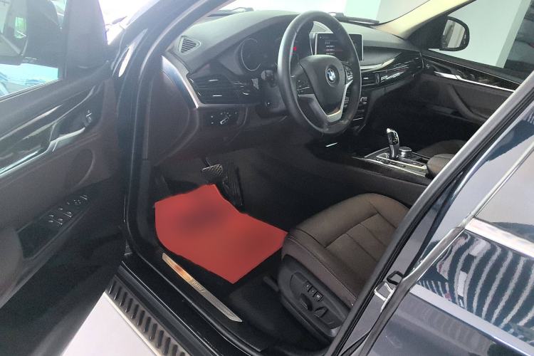 Used BMW X5 2018 xDrive28i
