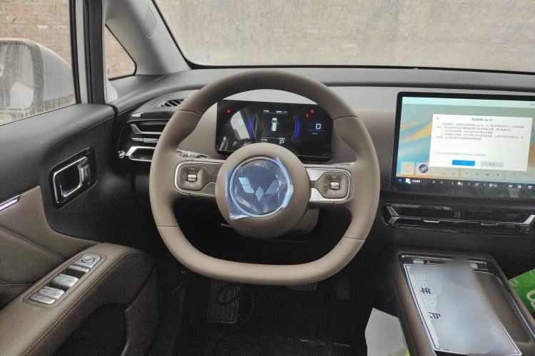 Used Wuling Wuling Starlight 730 2025 Model Pure Electric 500km Luxury Edition
