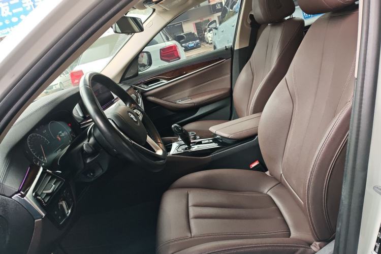 Used BMW 5 Series 2019 525Li Luxury Package
