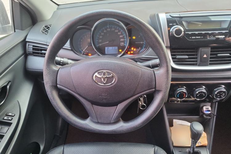 TDK.VehicleDetails.img