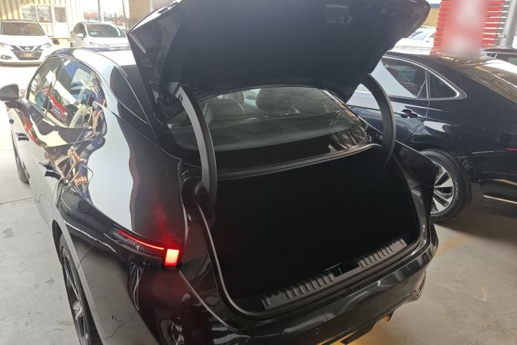 Used Lynk & Co 07 2024 EM-P 126 Long-Range Halo
